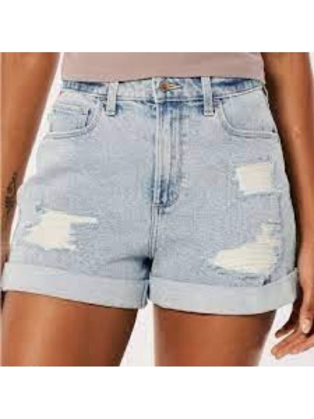 Hollister Curvy Ultra High Rise Mom Short 3”